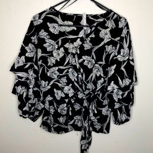 NY collection black and white floral blouse